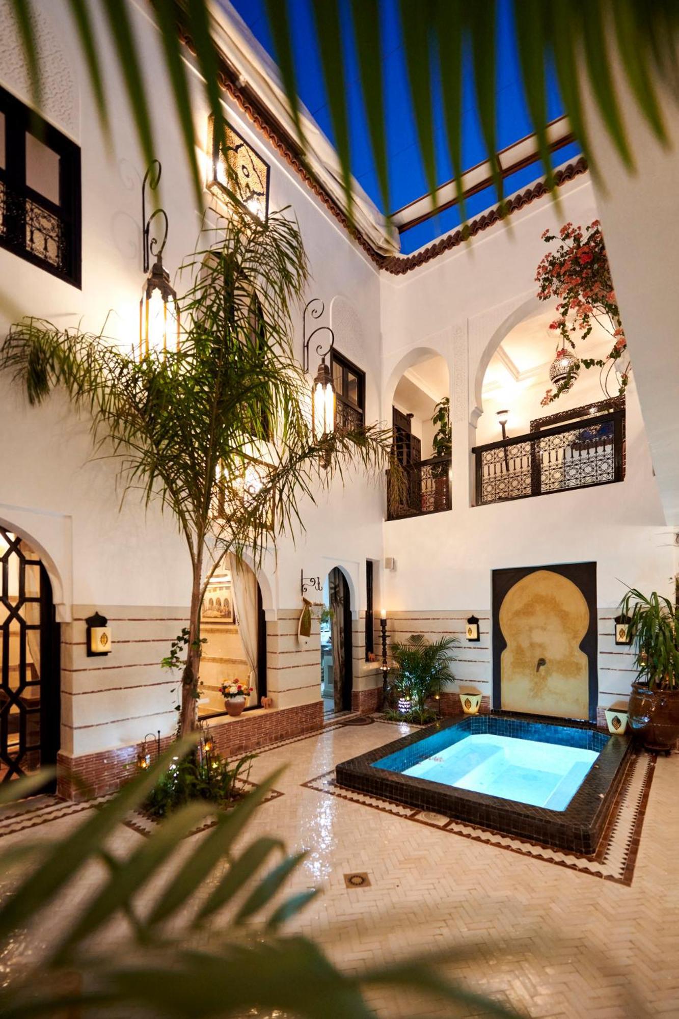 Riad Dar Amanza En Exclusivite Avec 4 Chambres Au Coeur De La Medina Marrakesh Exterior photo